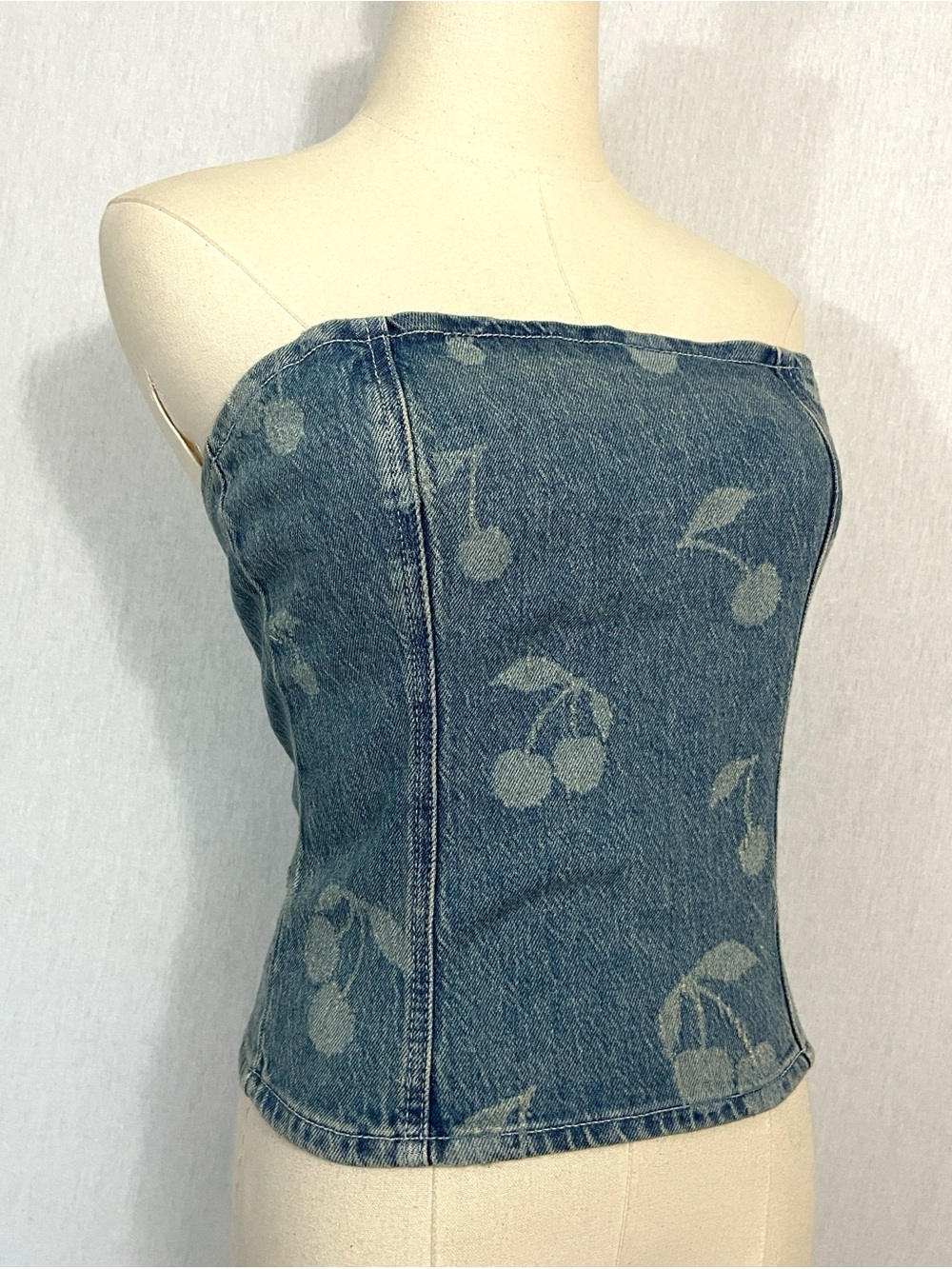 Vero Moda Strapless Denim Cherry Print top Y2K